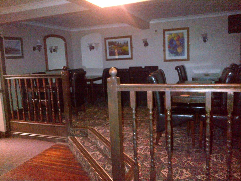 The Friar Tucks Hotell Gloucester Exteriör bild