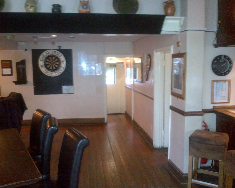 The Friar Tucks Hotell Gloucester Exteriör bild