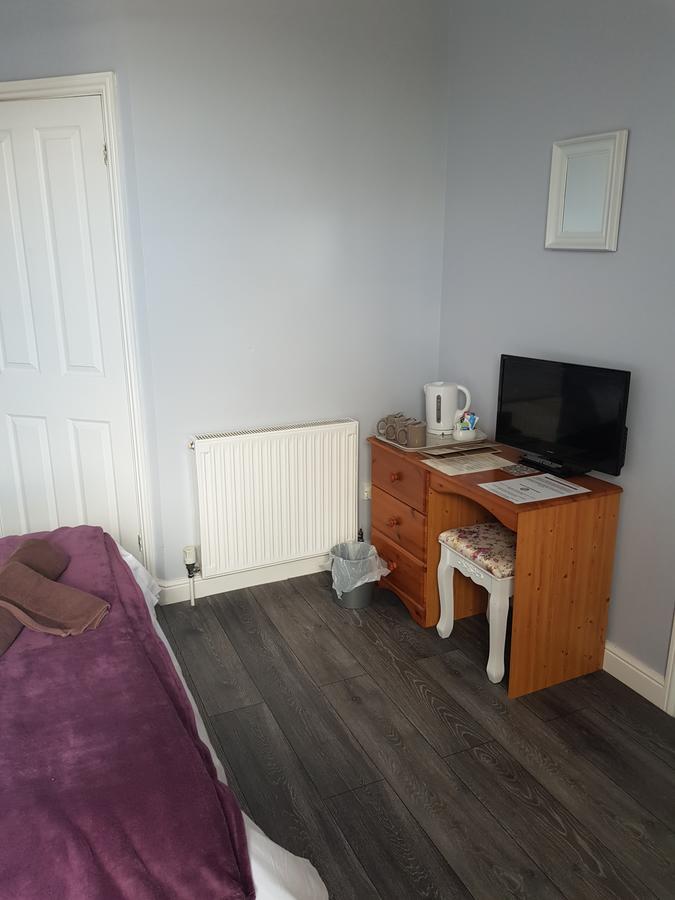 The Friar Tucks Hotell Gloucester Exteriör bild